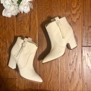 SALE!! NWOT Sam Edelman Cream booties